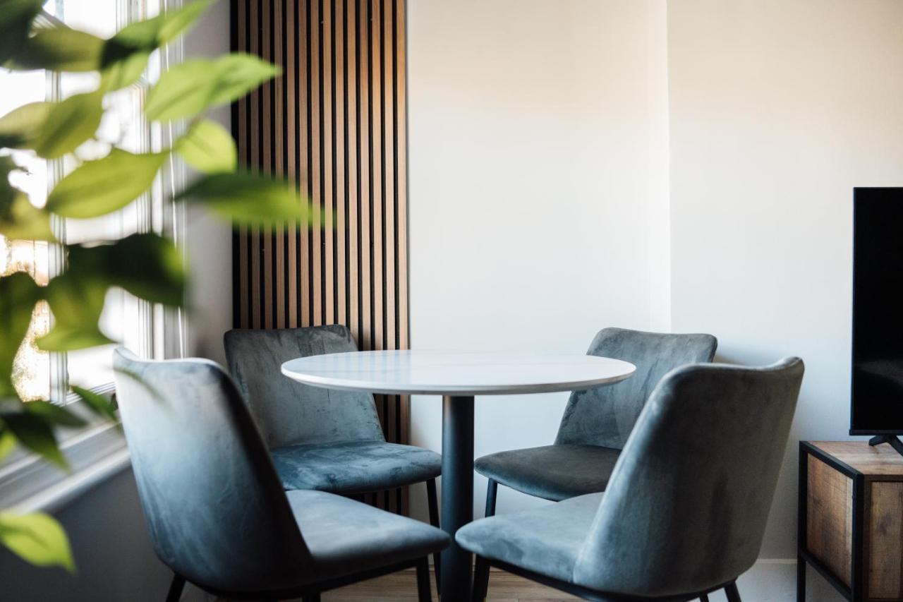 Ferienwohnung Stunning & Stylish 2 Bed Flat In West London Exterior foto