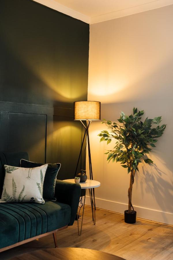 Ferienwohnung Stunning & Stylish 2 Bed Flat In West London Exterior foto