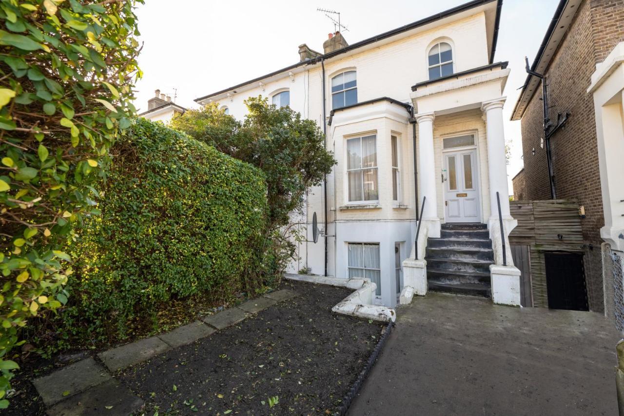 Ferienwohnung Stunning & Stylish 2 Bed Flat In West London Exterior foto